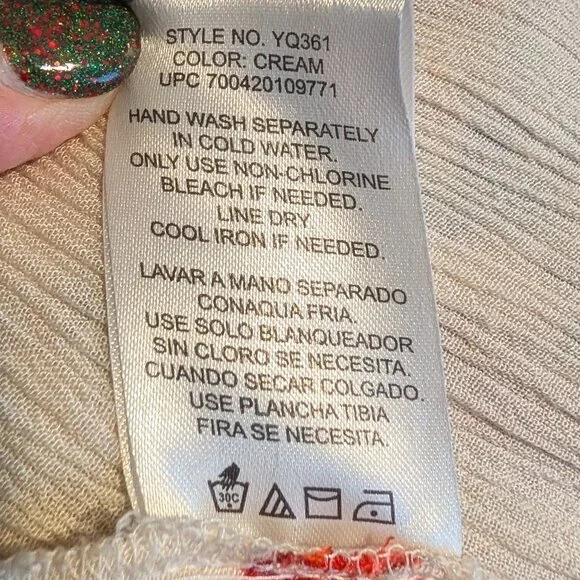 Beautiful Bila 3/4 sleeved top with floral print - Women's Size XXL - Picture 4 of 7